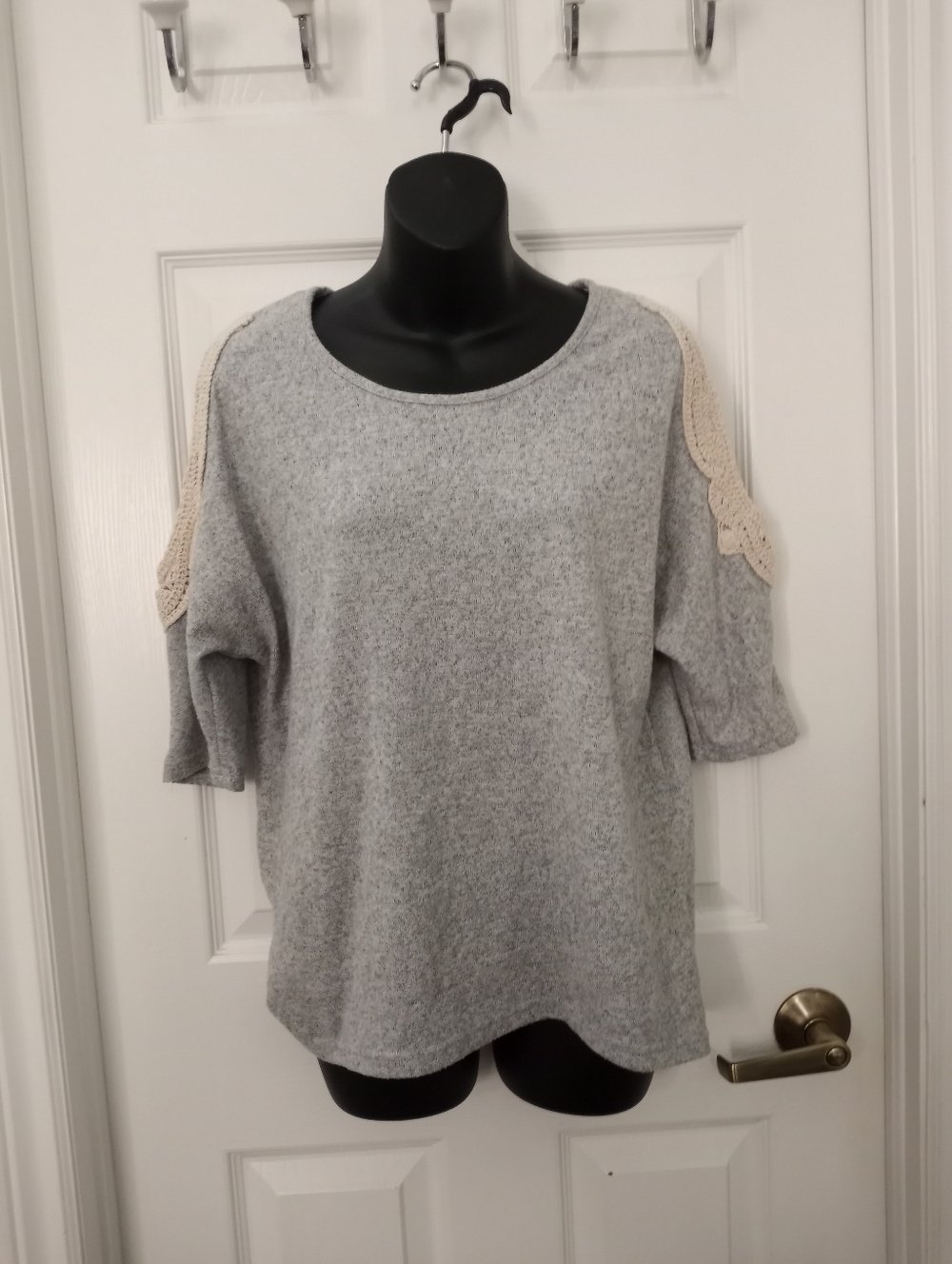 👠WISHFUL PARK open Shoulder Top👠